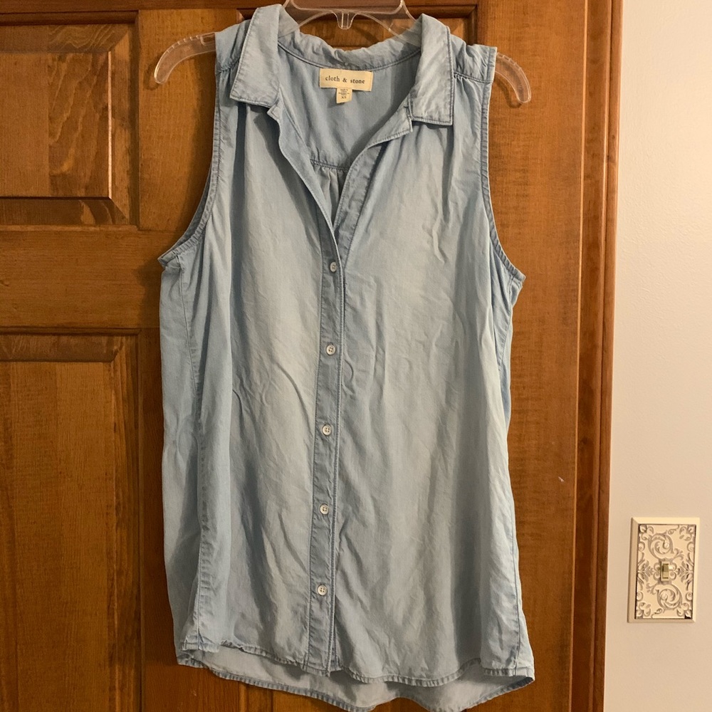 Cloth and Stone chambray tank